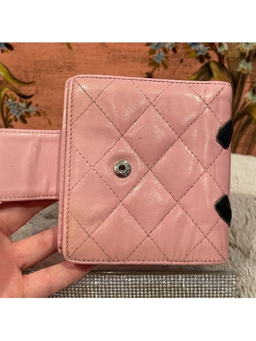 Chanel Cambon Pink Quilted Calfskin
Leather with Black Large CC Bi-fold Wallet - Picture 4 of 13